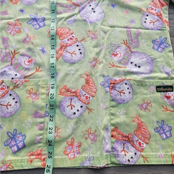 UA SCRUB TOPS V Neck CHRISTMAS SET Of 2, SNOWMEN TOPS LARGE NEW Festive - Picture 13 of 14